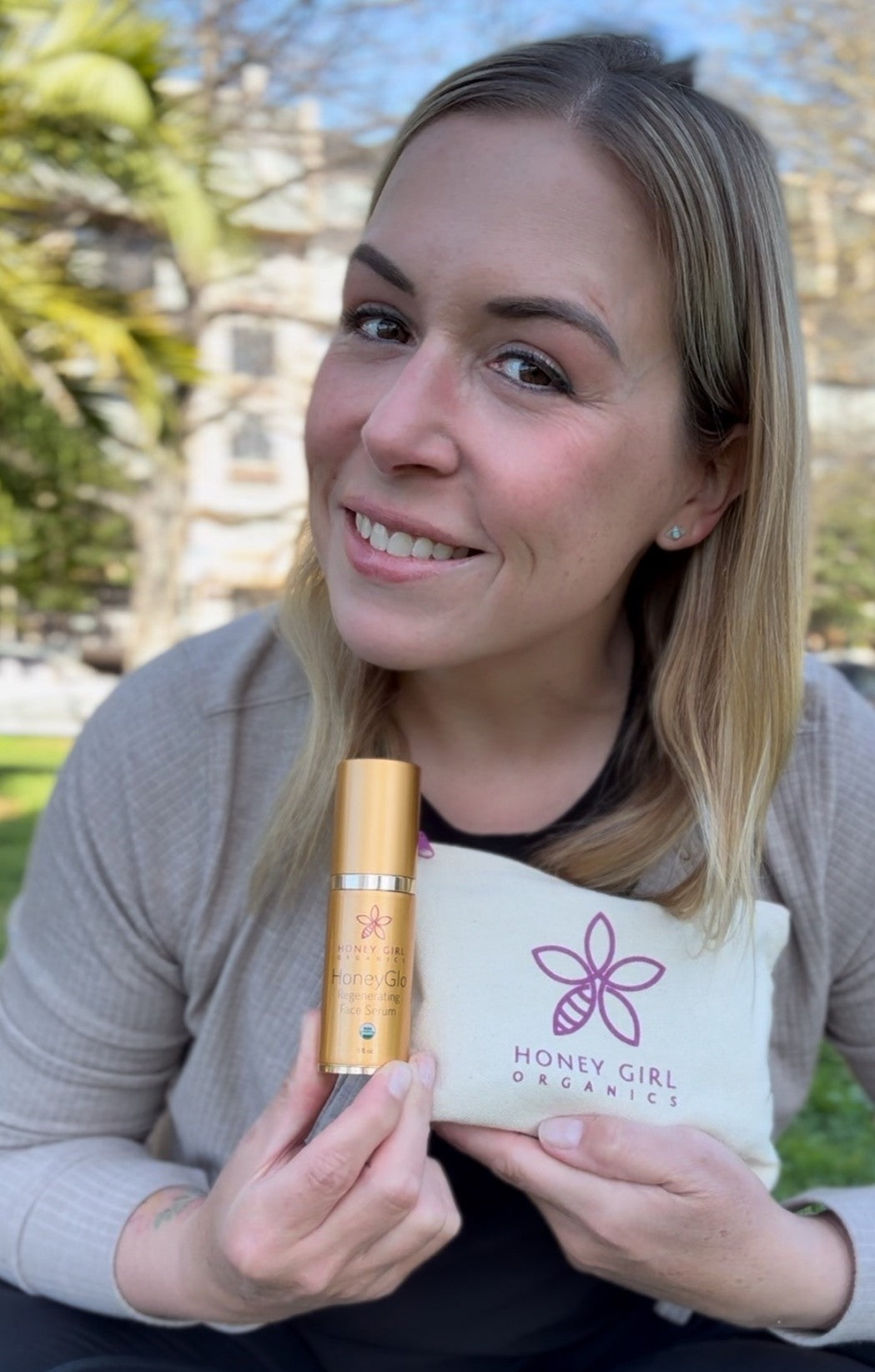 HoneyGlo Regenerating Face Serum - Organic