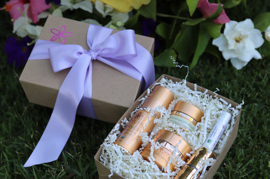 Give the Gift of Glowing Skin: Honey Girl Organics Gift Guide